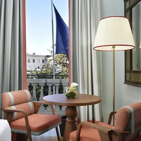 Grand Savoia Genova, Curio Collection By Hilton 호텔