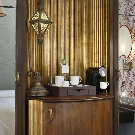 Grand Savoia Genova, Curio Collection By Hilton