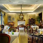 Hotell Grand Savoia Genova, Curio Collection By Hilton 5*