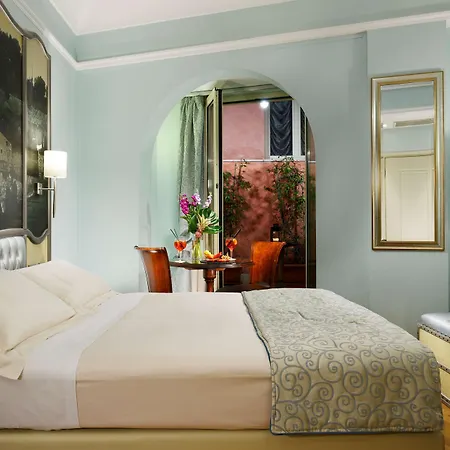 Hotel Grand Savoia 5*