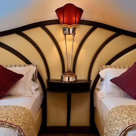 Grand Savoia Genova, Curio Collection By Hilton Hotel Génova