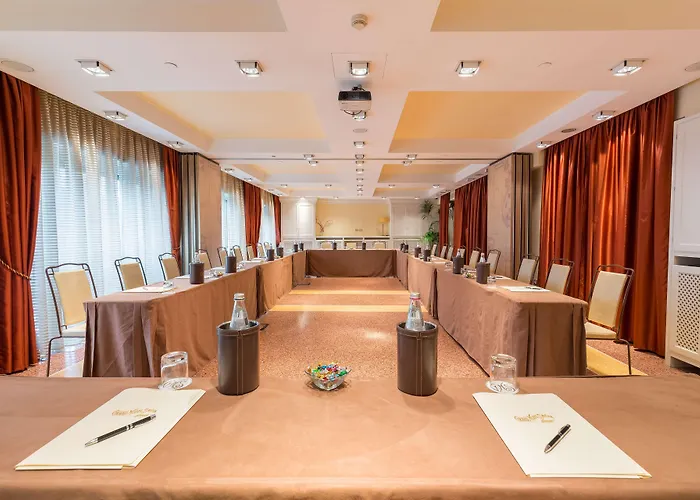 Grand Savoia Genova, Curio Collection By Hilton 5* Génova