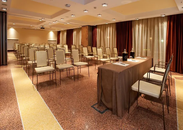 Hotel Grand Savoia Genova, Curio Collection By Hilton