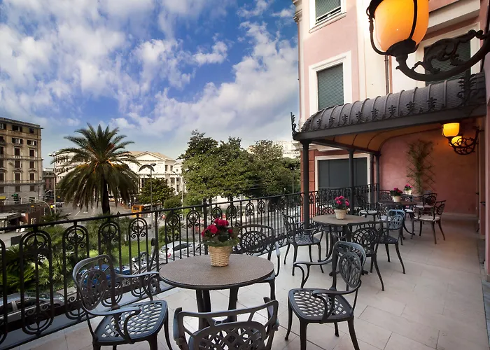 Grand Savoia Genova, Curio Collection By Hilton Génova