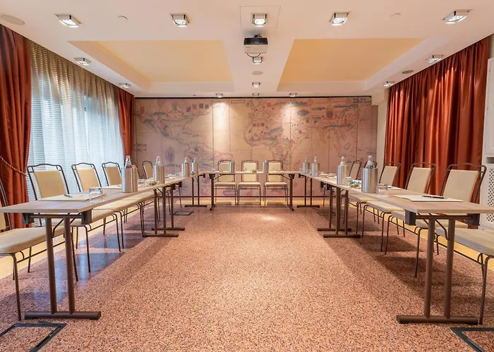 Hotel Grand Savoia Genova, Curio Collection By Hilton 5*