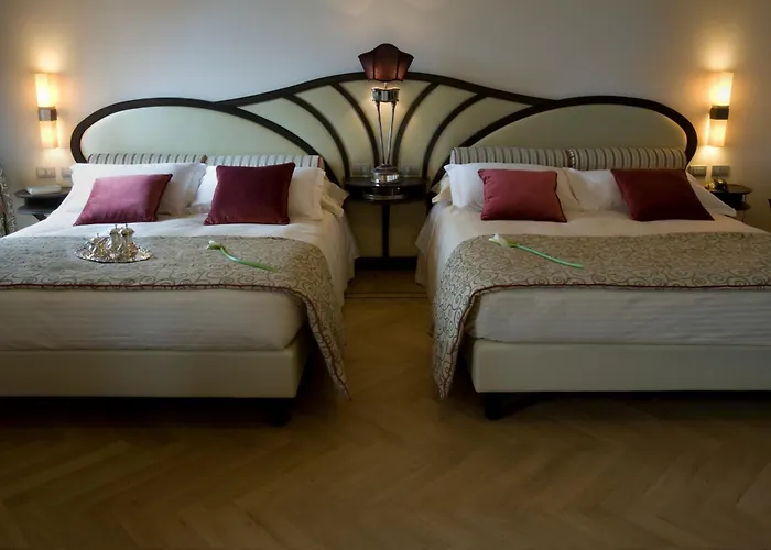 Grand Savoia Genova, Curio Collection By Hilton Génova