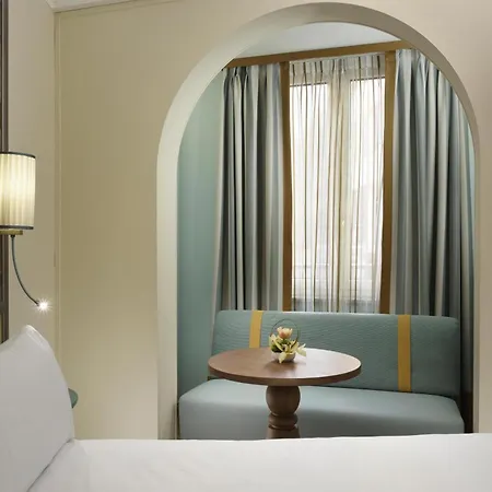 酒店 Grand Savoia Genova, Curio Collection By Hilton 5*