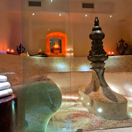 Hotel Grand Savoia 5*