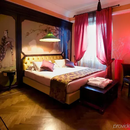 Ξενοδοχείο Grand Savoia 5*