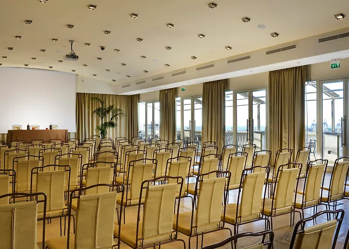 Grand Savoia Genova, Curio Collection By Hilton Отель 5*