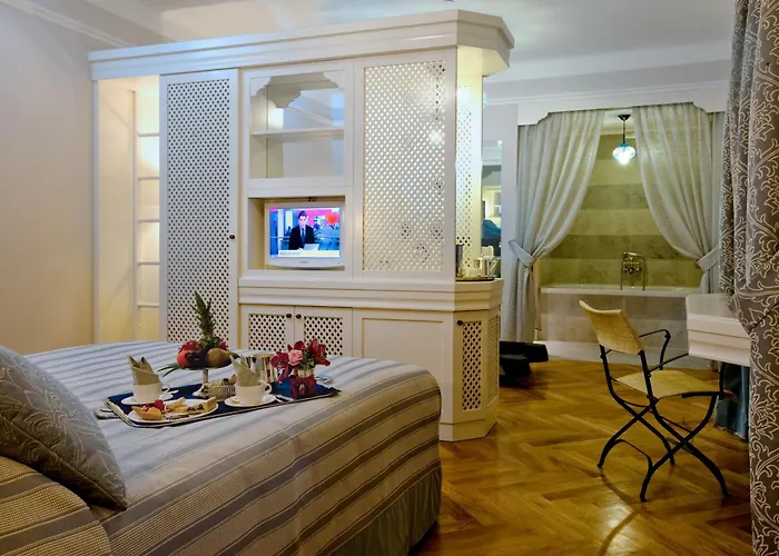 Отель Grand Savoia Genova, Curio Collection By Hilton